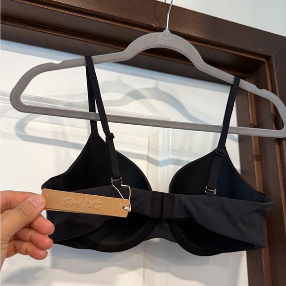 Skims fits everybody skims bra - Picture 3 of 5